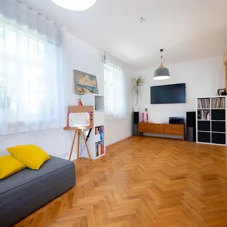 Apartament House In Kalamaja With Wood Heating Sauna *